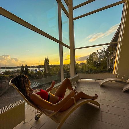 Enjoy Resorts Marina Fiskenaes - Wellness & Waterpark Gråsten エクステリア 写真